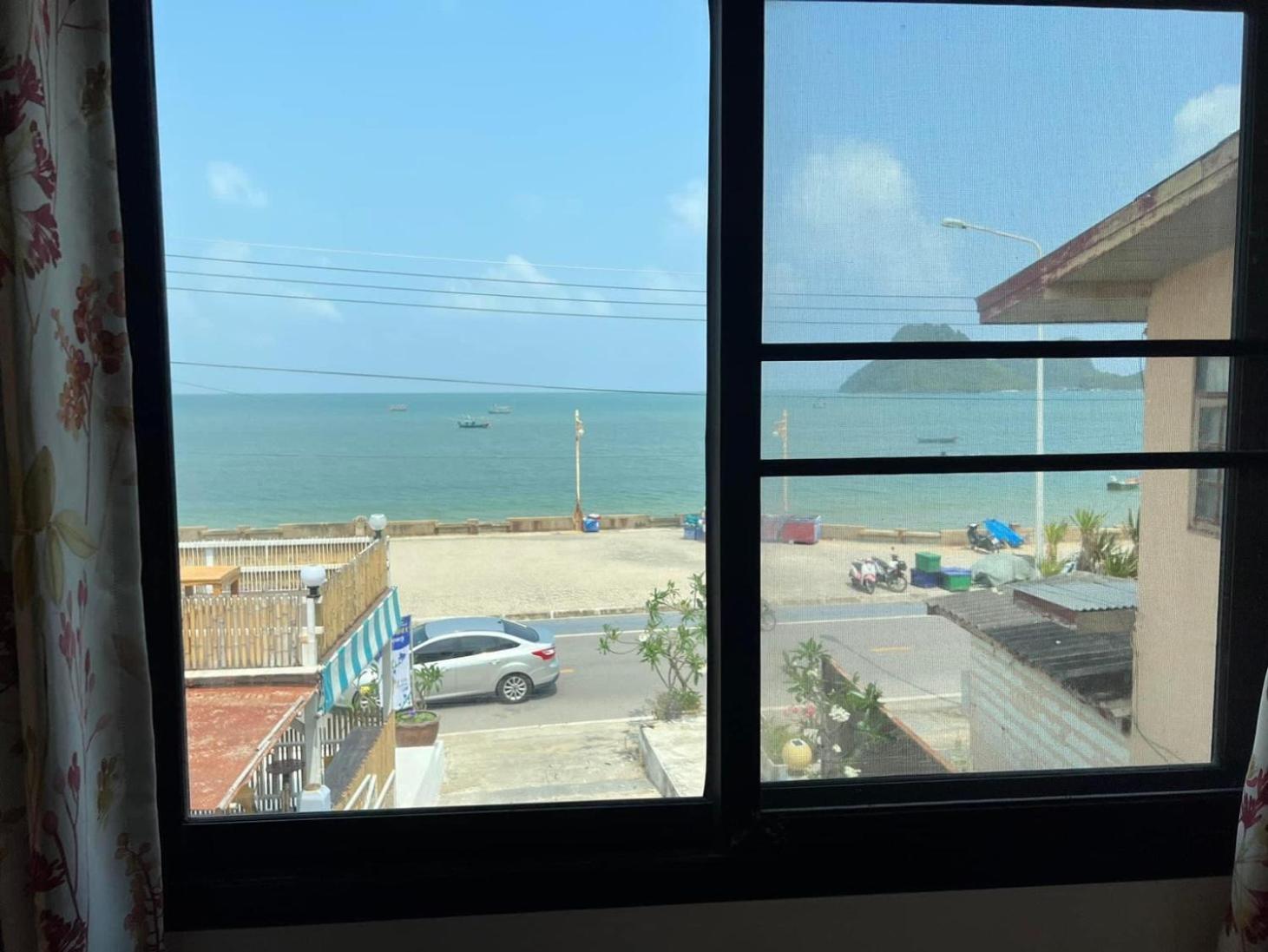 Bed and Breakfast Grandmabalcony Prachuap Khiri Khan Exterior foto