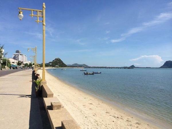 Bed and Breakfast Grandmabalcony Prachuap Khiri Khan Exterior foto